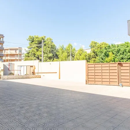 Syraka Lr Collection Hotel 3*