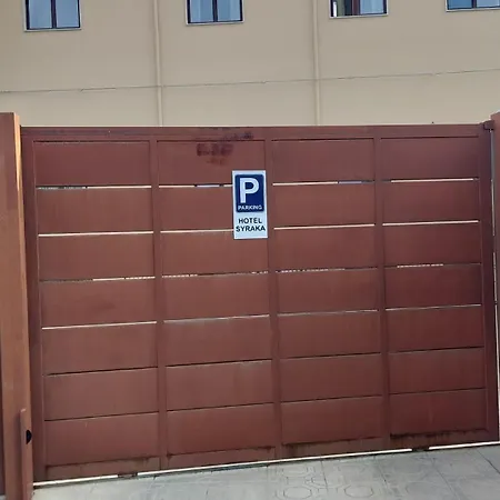 Hotel Syraka Lr Collection